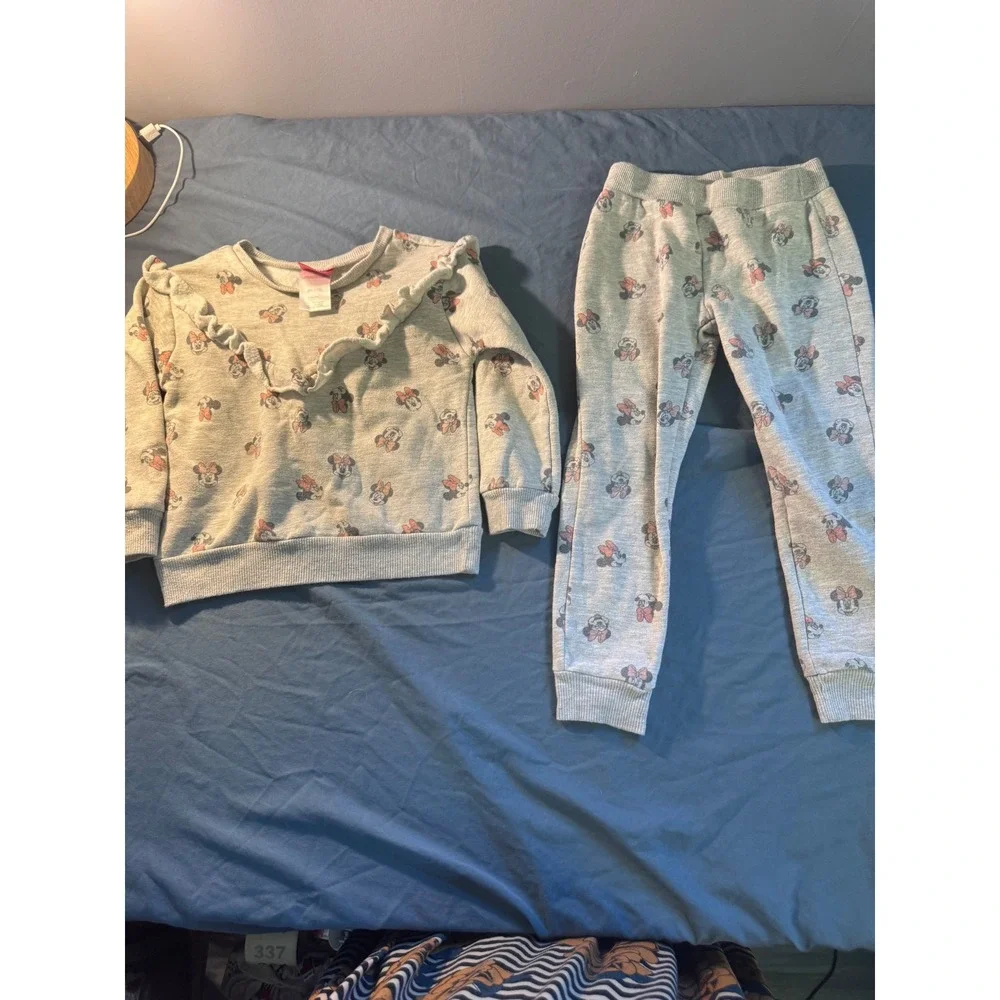 Disney‎ Minnie Mouse Girls Heather Gray Ruffle Sweatshirt and Joggers Set 3T